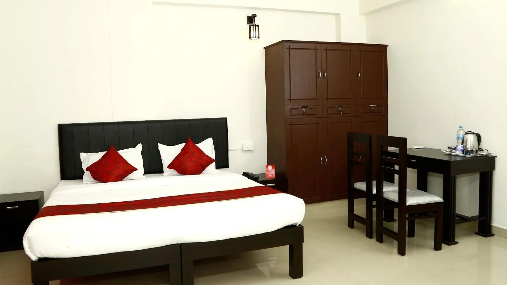 Super Hotel O Technopark Formerly Le Frank Trippapur