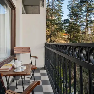 https://the-pine-cottage-estate-shimla-by-home-zoned.shimlahotels.net